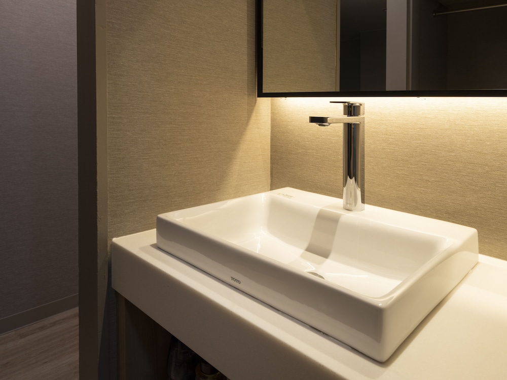 プレミアラージツイン (禁煙) バスルーム1 | 伊良湖オーシャンリゾート