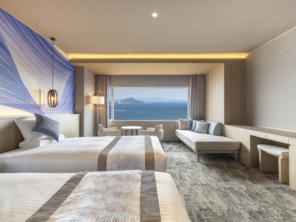 プレミアファミリールーム(禁煙) 客室1 | 伊良湖オーシャンリゾート