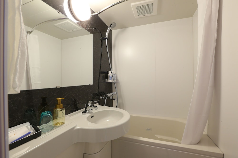 [全室禁煙] セミダブルルーム バスルーム0 | ホテルウィングインターナショナルセレクト名古屋栄