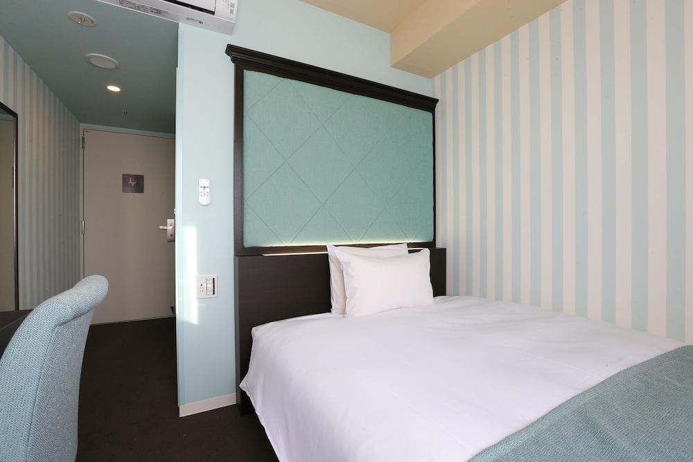 [全室禁煙] セミダブルルーム 客室4 | ホテルウィングインターナショナルセレクト名古屋栄