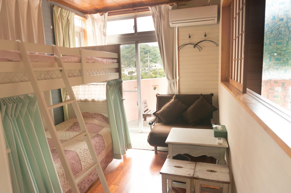 4 人部屋 | ゲストハウス 民宿 天空 okinawa