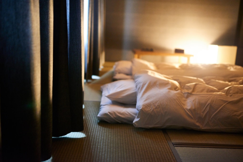 スタンダード ルーム 共用バスルーム 客室0 | 層雲峡温泉 ホテル雲井