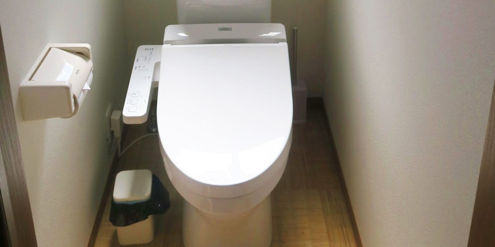 別館 和室 (トイレ･バスルーム付) (布団5式) バスルーム2 | ラシーヌホーム 針江