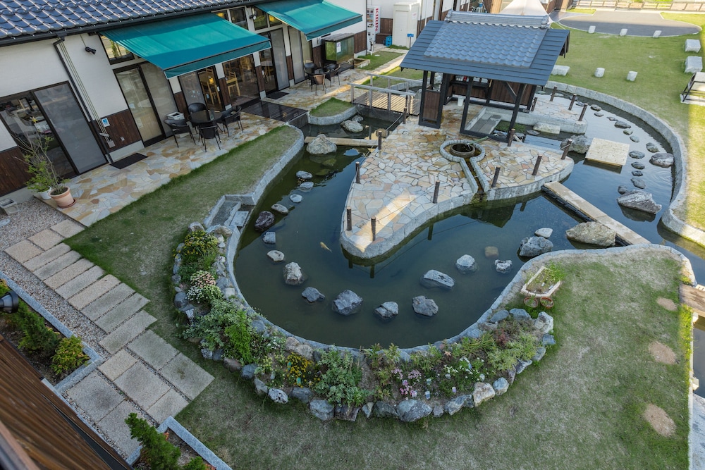 別館 和室 (トイレ･バスルーム付) (布団5式) 部屋からの景観0 | ラシーヌホーム 針江