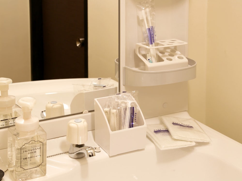 スタンダード(ツインルーム+和室)[禁煙] バスルーム9 | スカイククル石垣島