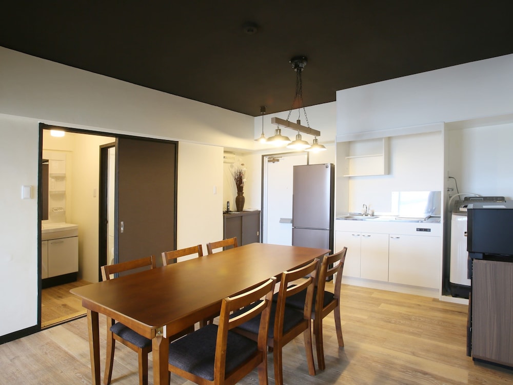 スタンダード(ツインルーム+和室)[禁煙] リビング エリア6 | スカイククル石垣島