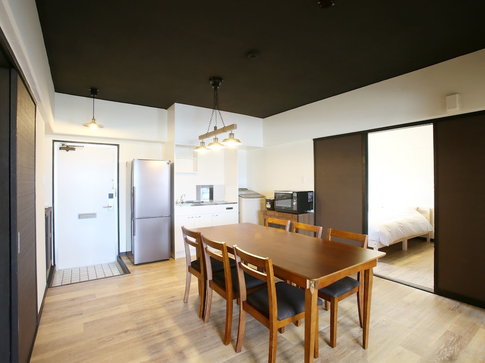 スタンダード(ツインルーム+和室)[禁煙] リビング エリア15 | スカイククル石垣島