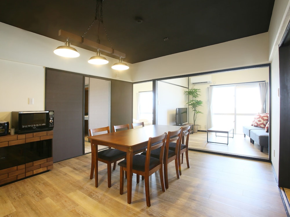 スタンダード(ツインルーム+和室)[禁煙] リビング エリア12 | スカイククル石垣島