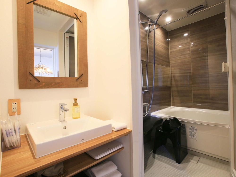 オーシャンリビング バスルーム2 | スカイククル石垣島