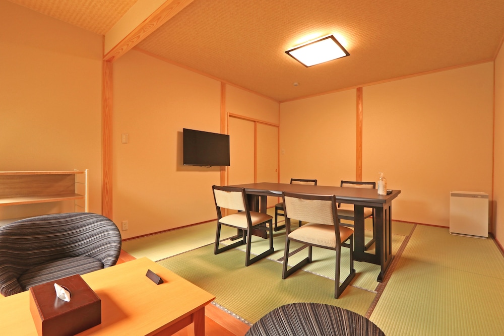 [素鵞] 8畳+22.8平米ツイン 禁煙 客室16 | 出雲大社　御師の宿　ますや旅館