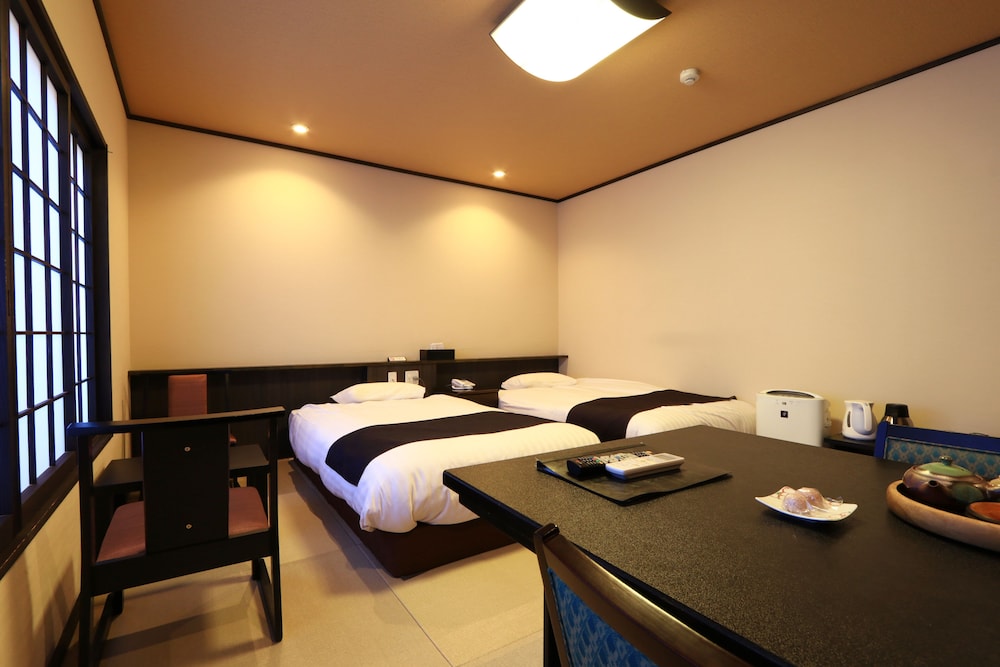 [櫻]10畳ツイン 禁煙 | 出雲大社　御師の宿　ますや旅館