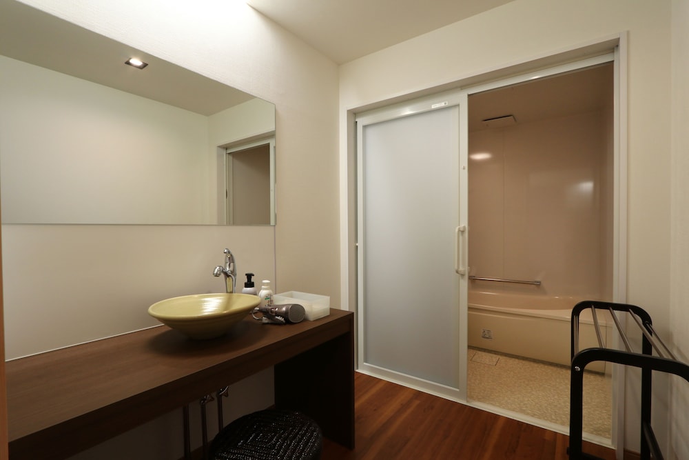 [素鵞] 8畳+22.8平米ツイン 禁煙 客室13 | 出雲大社　御師の宿　ますや旅館