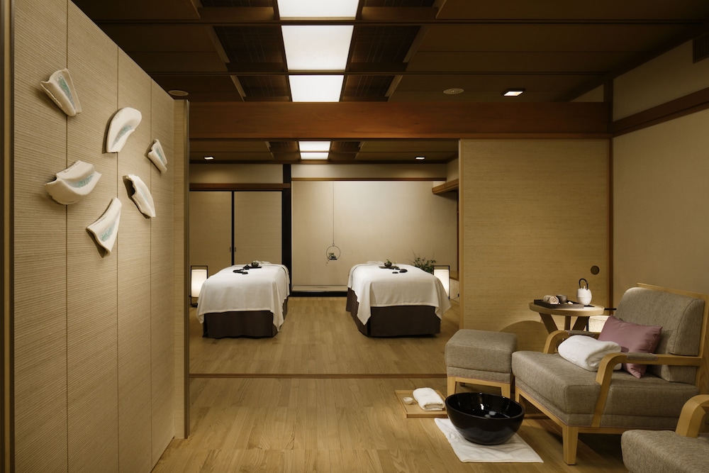 トリートメント ルーム1 | 高輪 花香路、スモール･ラグジュアリー･ホテルズ･オブ･ザ･ワールド加盟