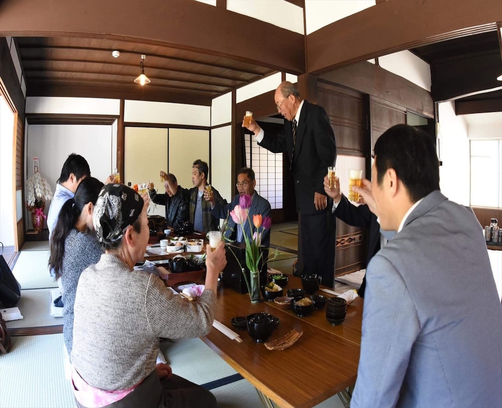 レストラン1 | 多羅尾の家 -100年ハウス-