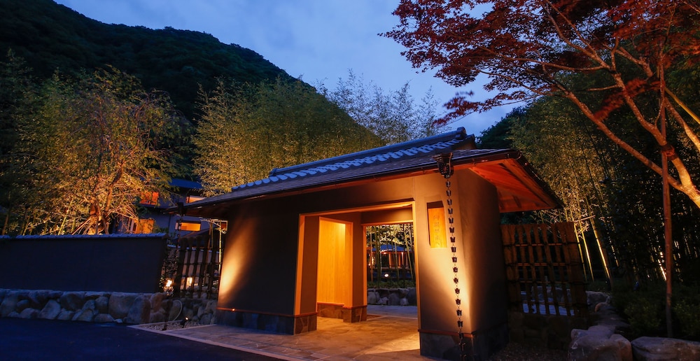 メインイメージ | 湯山荘 阿讃琴南