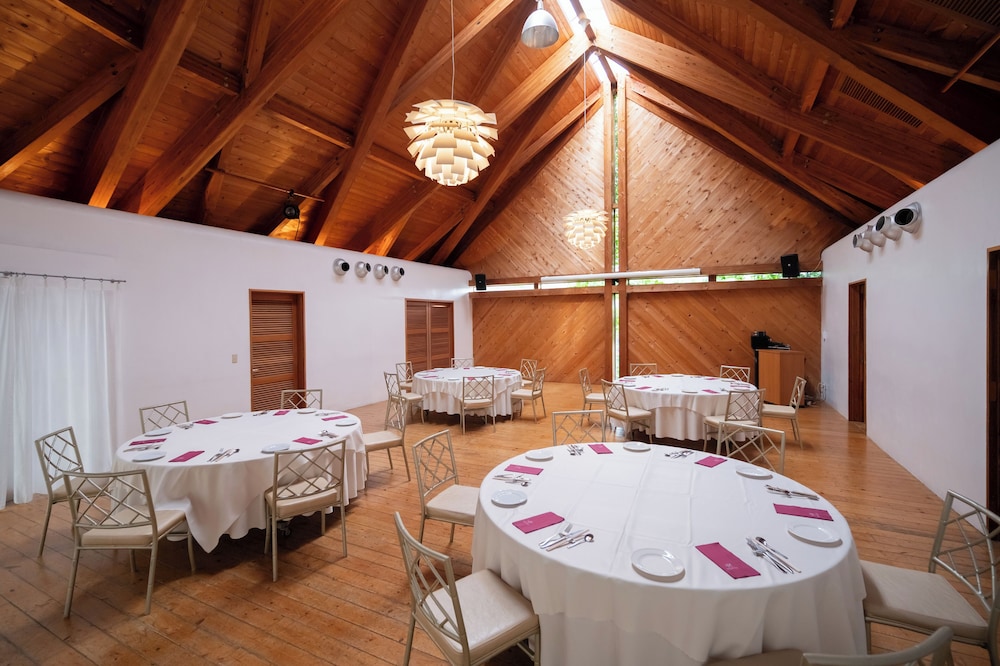 会議室1 | リゾートホテル モアナコースト 会議室1 | リゾートホテル モアナコースト