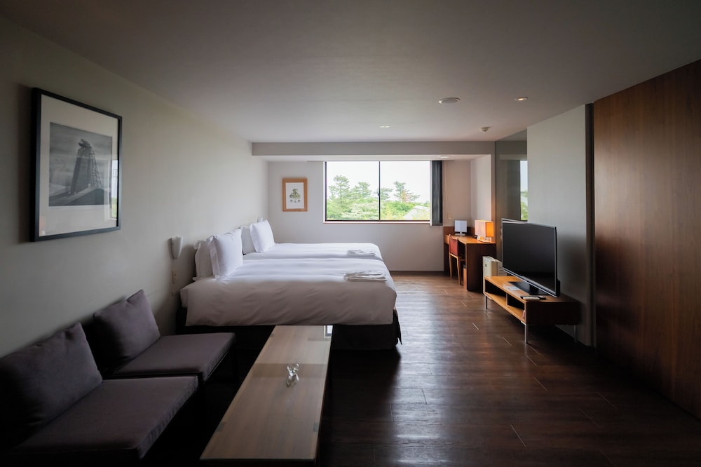 離れスイート ハリウッドツインルーム 客室2 | リゾートホテル モアナコースト