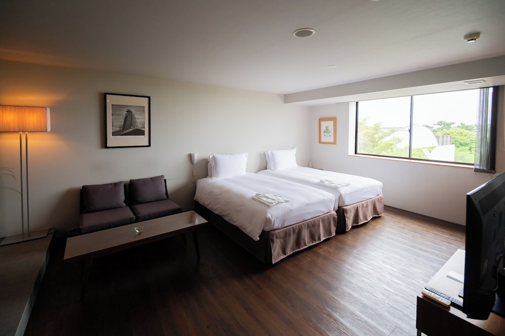 離れスイート ハリウッドツインルーム | リゾートホテル モアナコースト