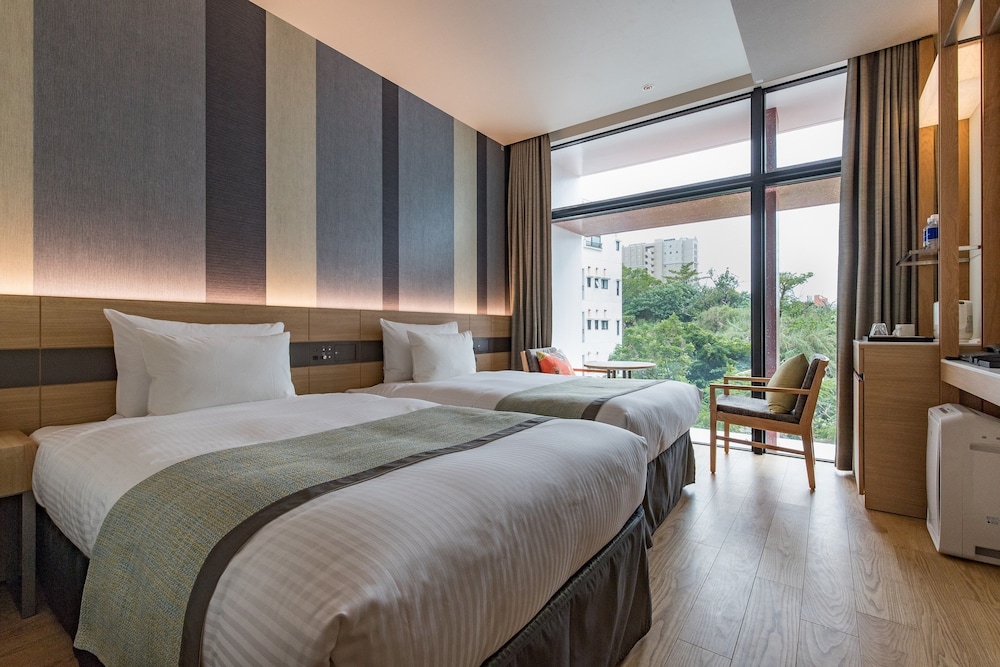 スーペリアツイン 禁煙 客室2 | JR九州ホテル ブラッサム那覇