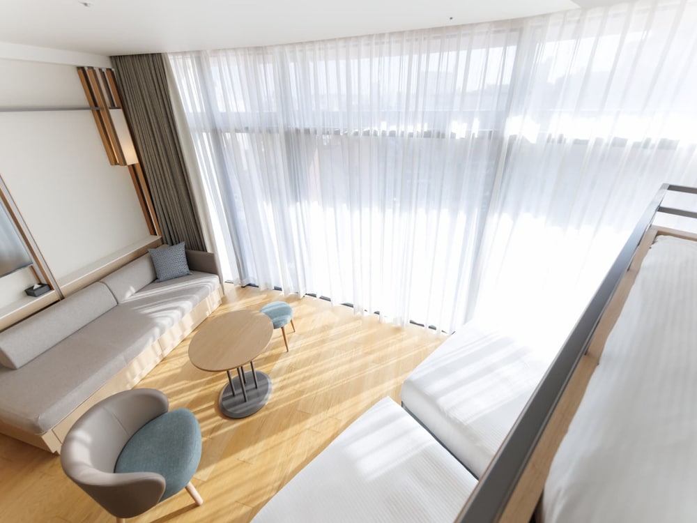 ファミリー ルーム 客室4 | JR九州ホテル ブラッサム那覇