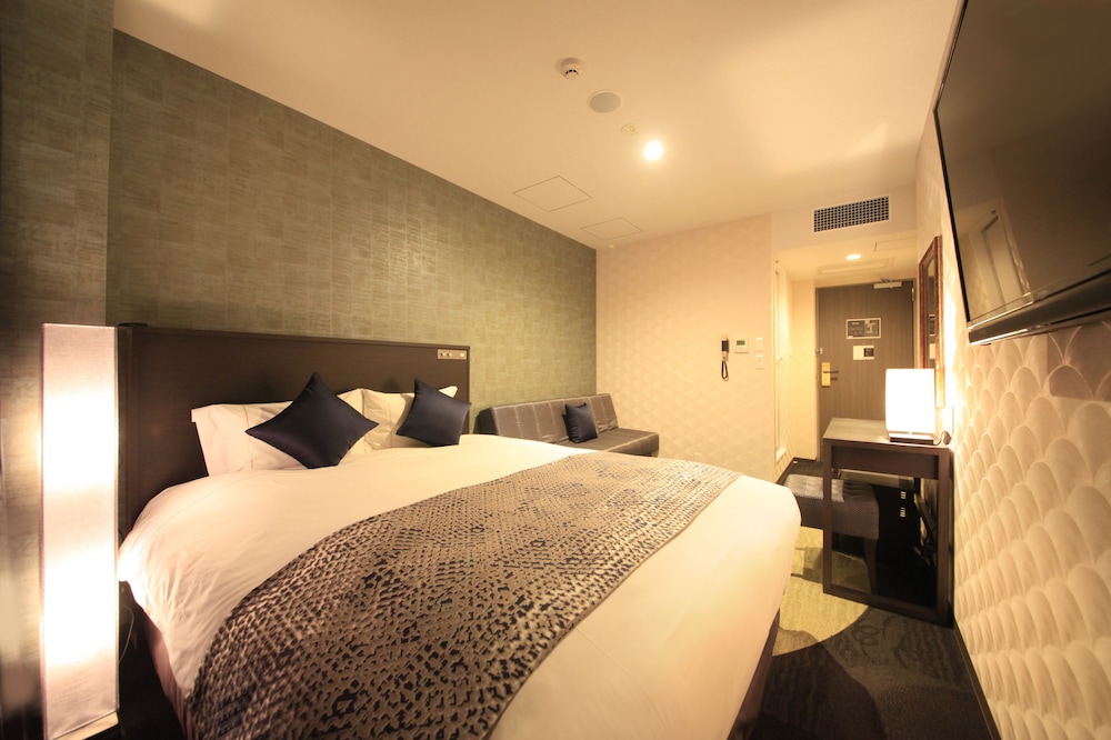 スーペリア クイーンルーム (クイーンベッド1台) 禁煙 - 大人3名様よりエクストラベッドをご用意 | センチュリオンホテル & スパ上野駅前