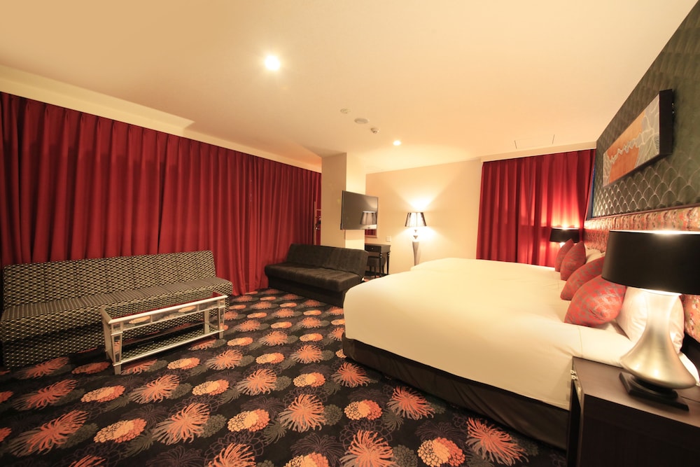 露天風呂付き デラックス ツインルーム (ダブルベッド2台) 禁煙 大人5名様よりエクストラベッドをご用意 | センチュリオンホテル & スパ上野駅前