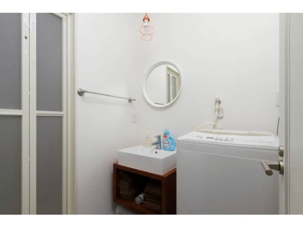 ファミリー ルーム 禁煙 バスルームのシンク0 | The Wonder At Stay - 弁天町 -