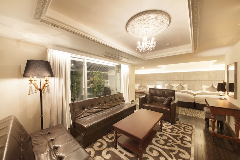 ザ・AKASAKA スイート 禁煙 (キングベッド2台) 客室1 | ザ・センチュリオンホテル クラシック赤坂