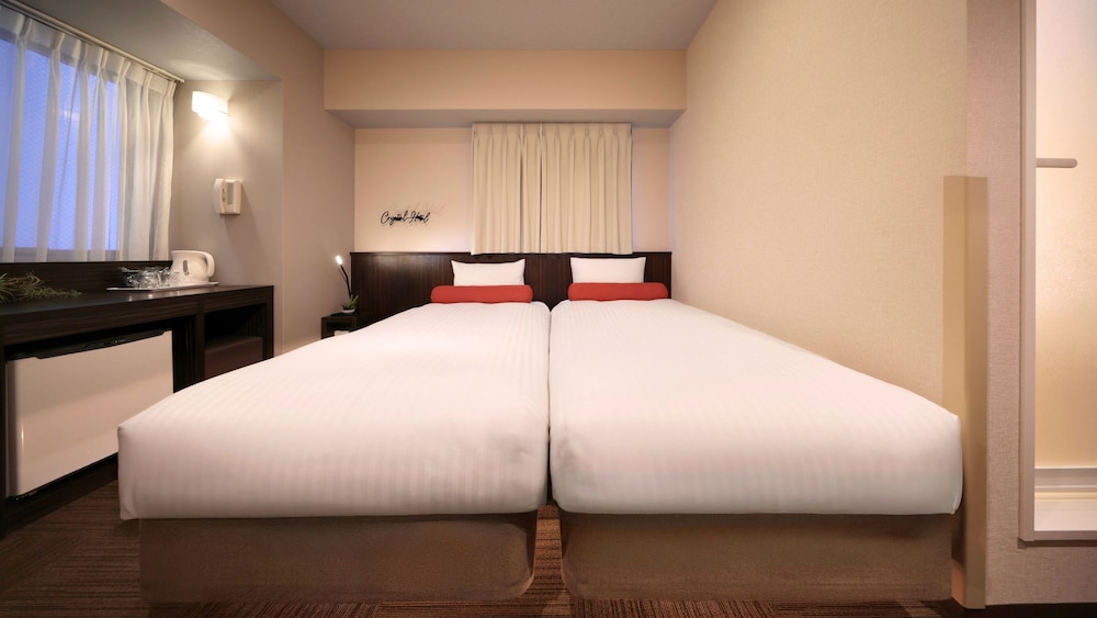 スタンダード ツインルーム シングルベッド 2 台 禁煙 (18 平米) | 日本橋クリスタルホテル