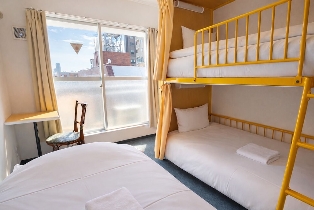 洋室 3名利用 共用バスルーム 客室3 | サクラホテル日暮里