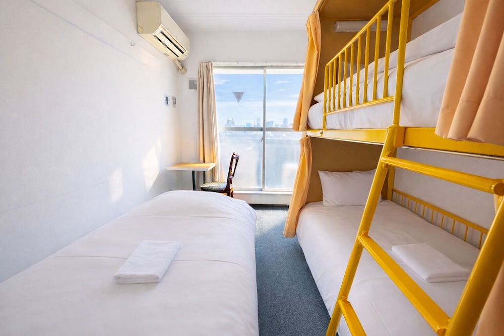 洋室 3名利用 共用バスルーム | サクラホテル日暮里