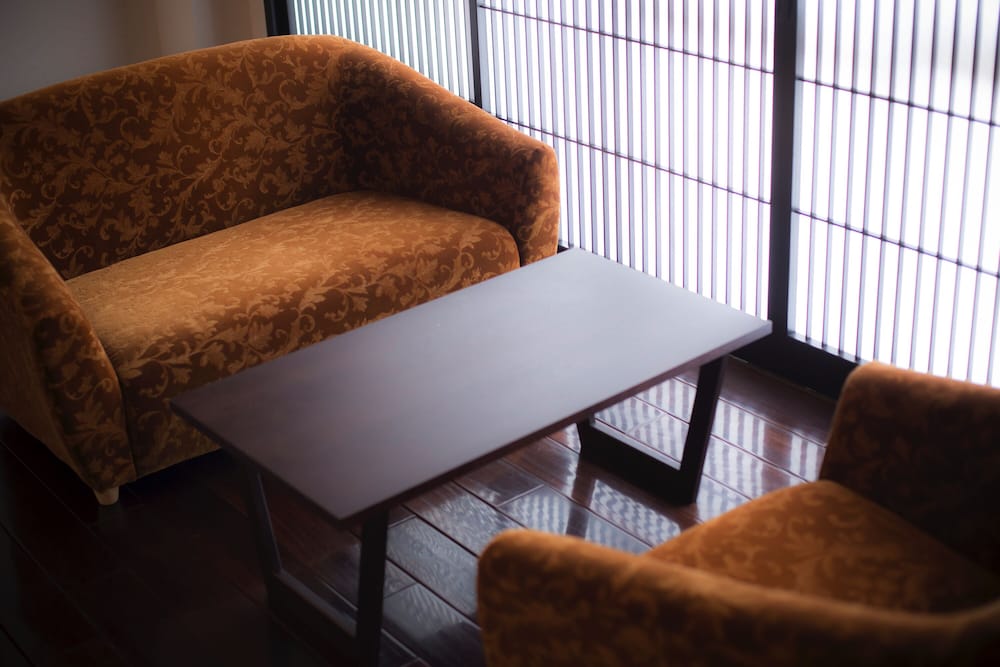 スタンダード 4 人部屋 禁煙 テラス 客室3 | 蓼科 親湯温泉