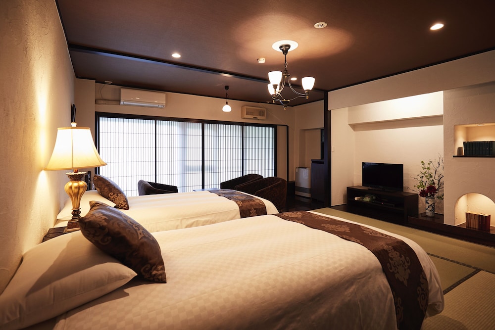 スタンダード 4 人部屋 禁煙 テラス | 蓼科 親湯温泉