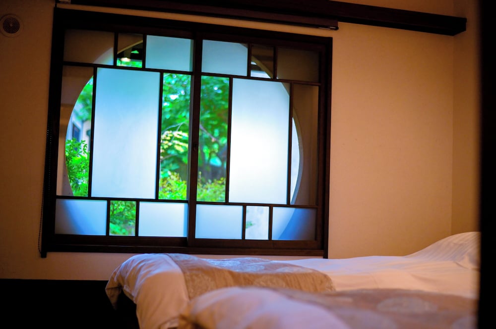 和室 『真朱』 客室2 | 湯富里の宿 一壷天