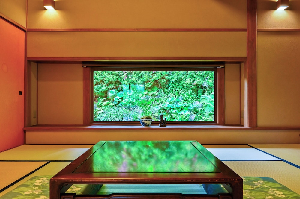 和洋室　バリアフリー　由布岳ビュー　『石竹』 客室8 | 湯富里の宿 一壷天