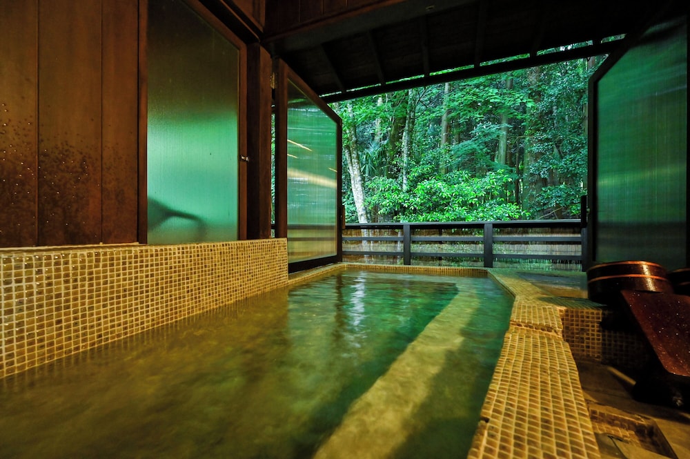 和室 『真朱』 バスルーム0 | 湯富里の宿 一壷天