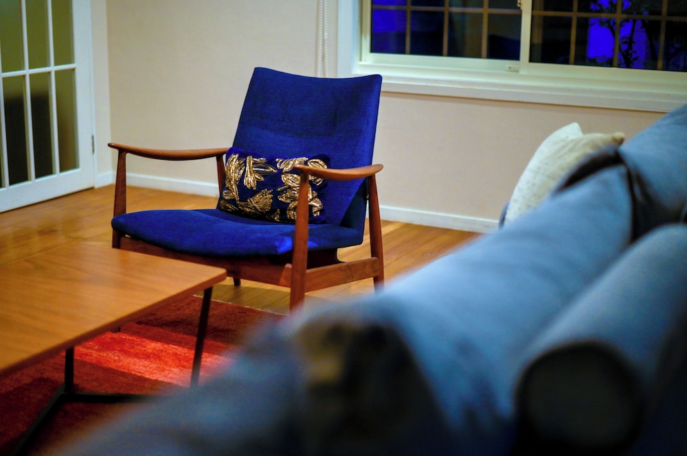 別邸 『藤黄』6名 客室1 | 湯富里の宿 一壷天