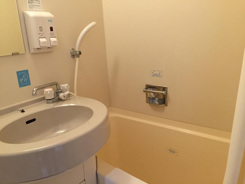 セミダブルルーム 禁煙 バスルーム1 | プラザホテル直方