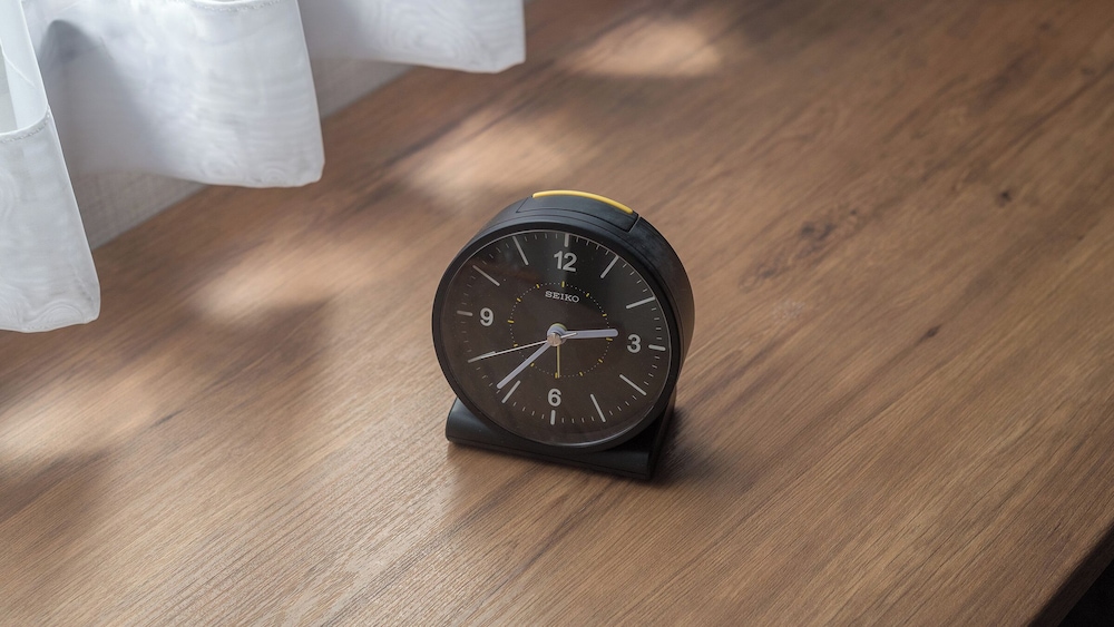 ツインルーム シングルベッド 2 台 喫煙可 客室の設備とサービス4 | ホテルグローバルビュー津