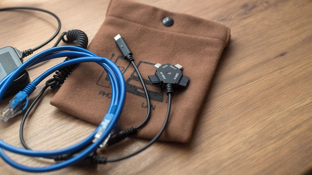 ツインルーム シングルベッド 2 台 喫煙可 客室の設備とサービス1 | ホテルグローバルビュー津