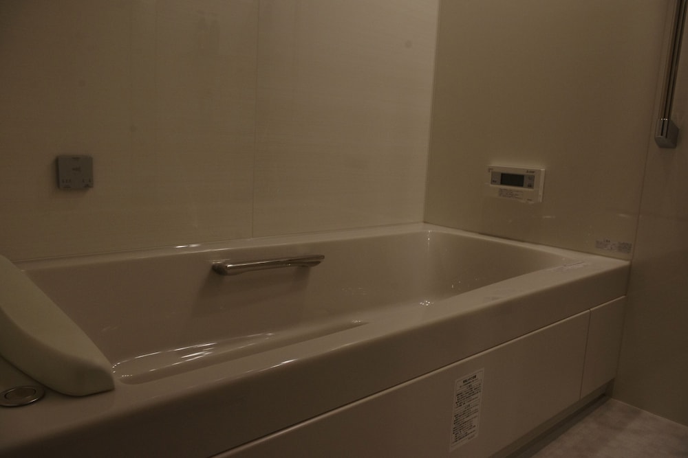 ファミリー スイート 3 ベッドルーム ジェットバス シティビュー 深めの浴槽0 | R&Run Kyoto serviced apartment & suites