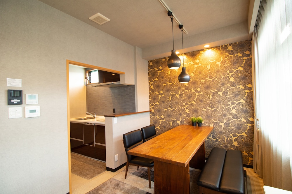 ファミリー スイート 3 ベッドルーム ジェットバス シティビュー 専用キッチン0 | R&Run Kyoto serviced apartment & suites