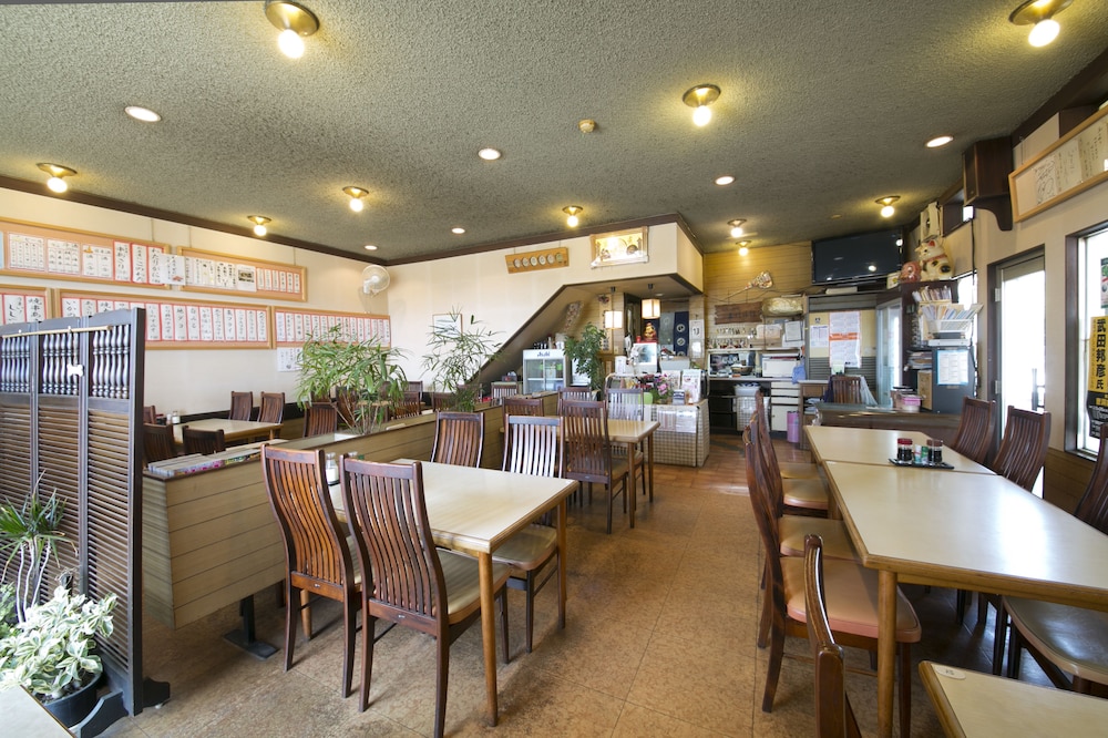 レストラン1 | 愛知渥美半島 魚と貝のうまい店 お食事・旅館 玉川 レストラン1 | 愛知渥美半島 魚と貝のうまい店 お食事・旅館 玉川