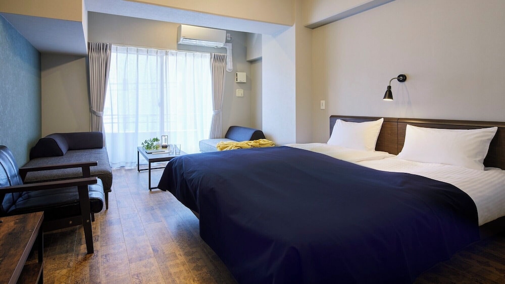 客室1 | Minn 十三