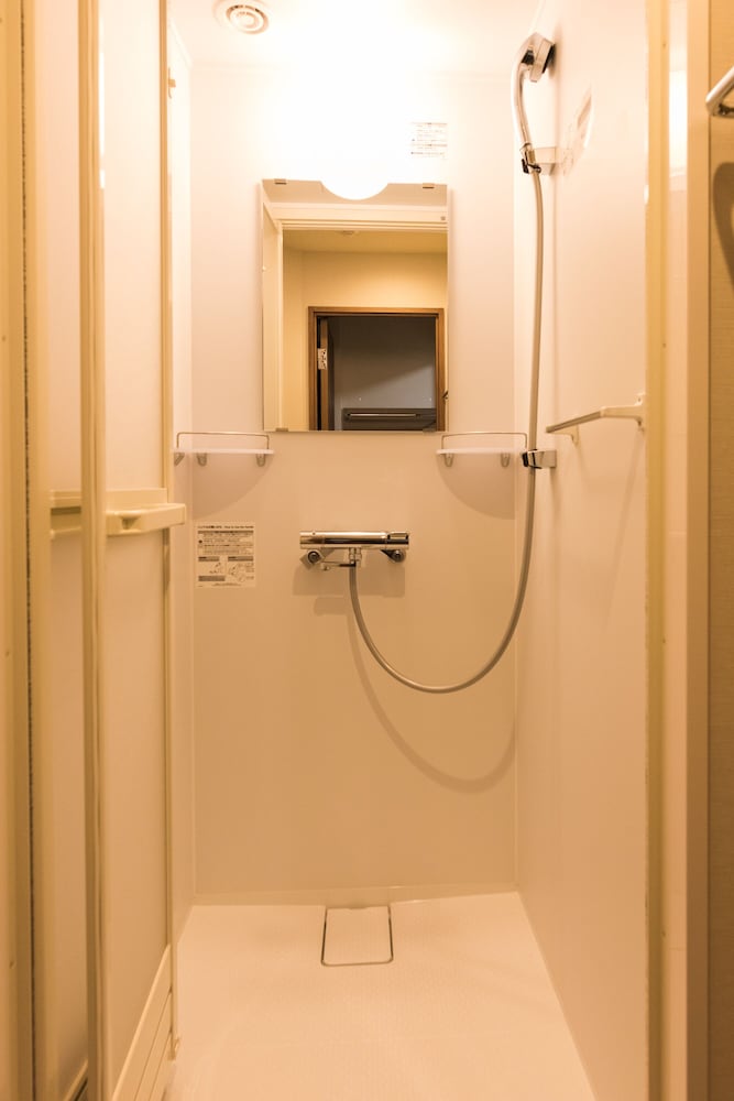 モデレートダブルルーム バスルーム1 | ドーミーインEXPRESS仙台シーサイド