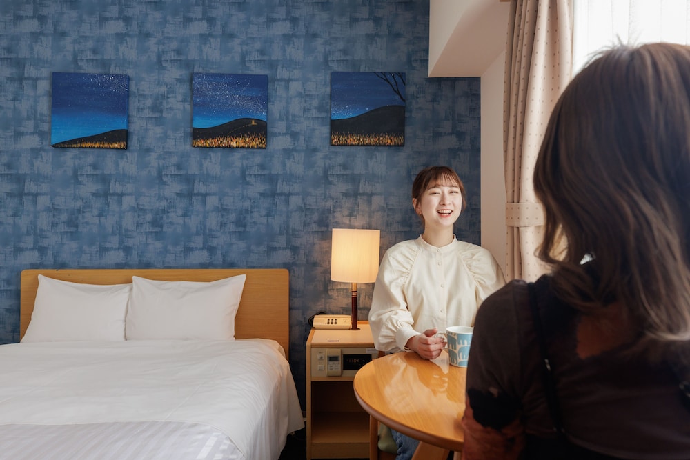 ベーシック ダブルルーム 客室2 | 芦別温泉スターライトホテル