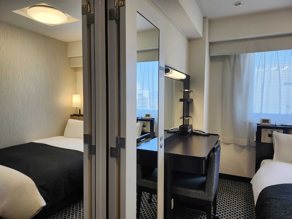 コネクティングルーム2名利用 禁煙 | アパホテル〈京都駅北〉