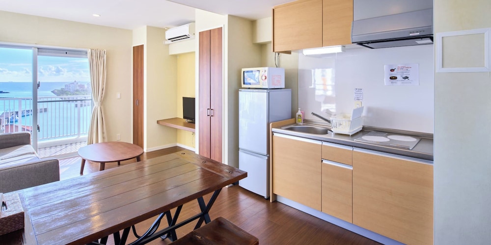 スーペリア ツインルーム 禁煙 ハーバービュー 客室36 | シーサイドコンドミニアム ラナ北谷