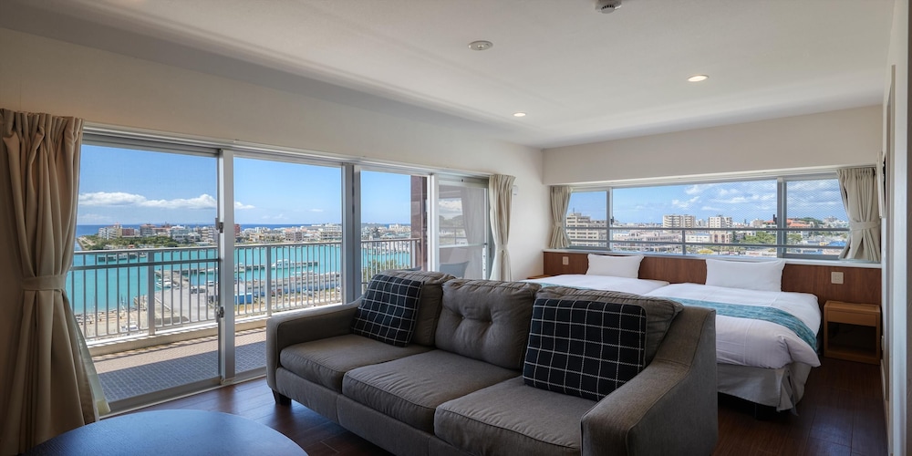 スーペリア ツインルーム 禁煙 ハーバービュー 客室9 | シーサイドコンドミニアム ラナ北谷