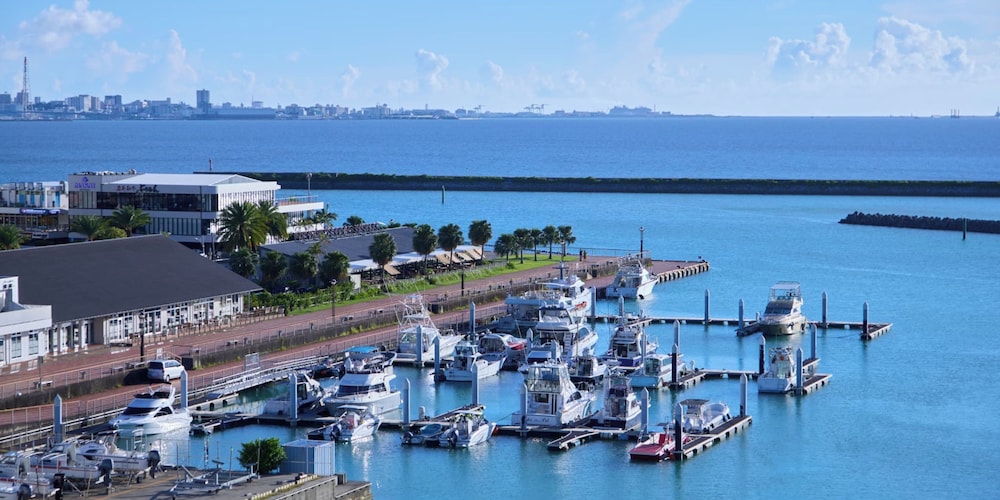 スーペリア ツインルーム 禁煙 ハーバービュー 客室30 | シーサイドコンドミニアム ラナ北谷